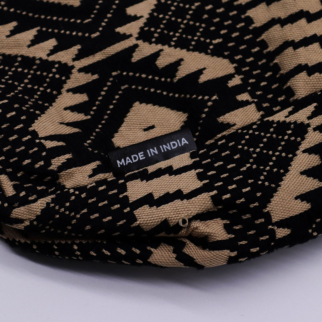 Nomad Sari Jacquard Natural Wander Muse Bags - Desert Loom