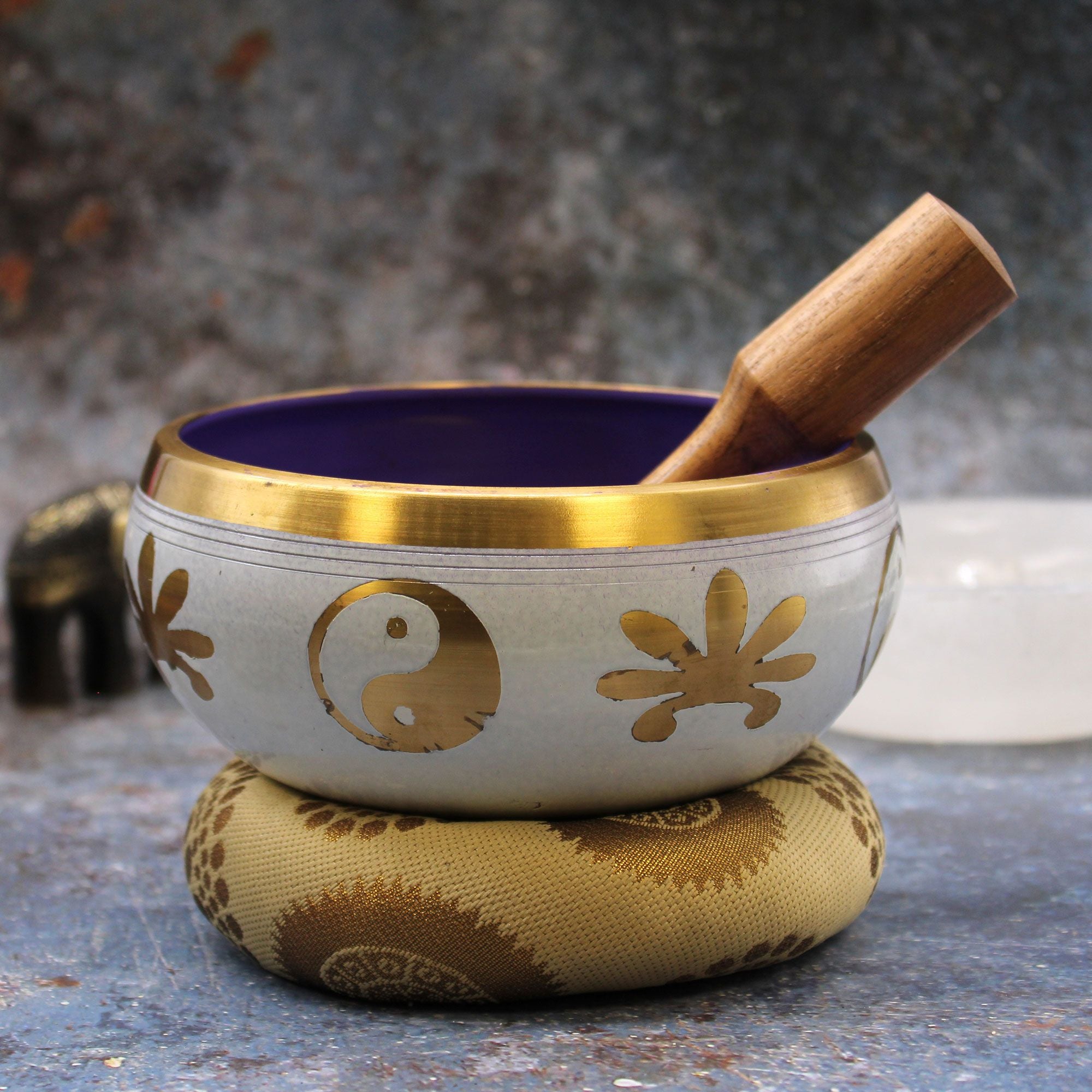 Large Yin & Yang Singing Bowl Set – White/Purple (14cm)