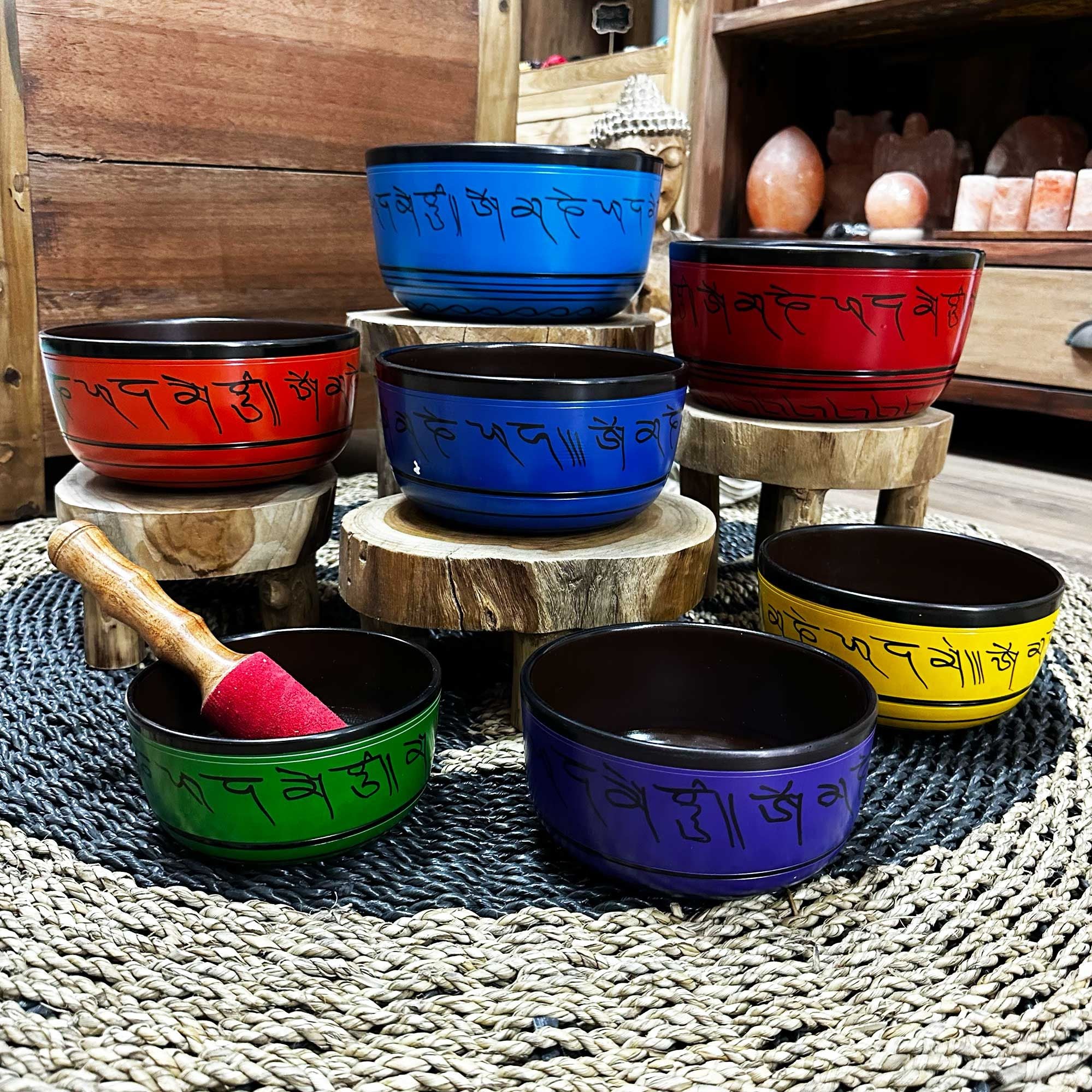 Small Chakra Set of Seven Singing Bowls (14–22cm)
